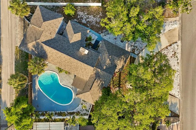 125 HARBOR BLUFF DRIVE, Largo, FL 33770