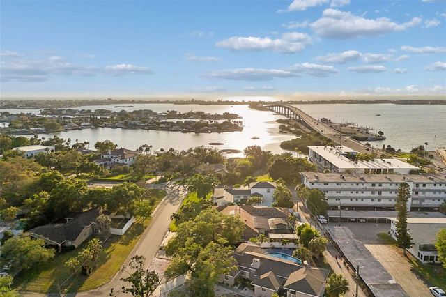 125 HARBOR BLUFF DRIVE, Largo, FL 33770