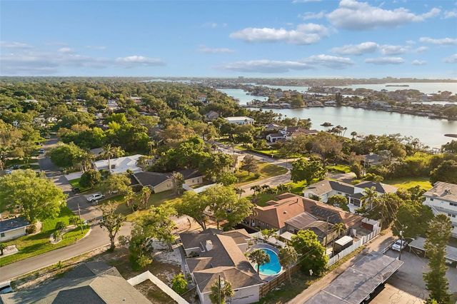 125 HARBOR BLUFF DRIVE, Largo, FL 33770