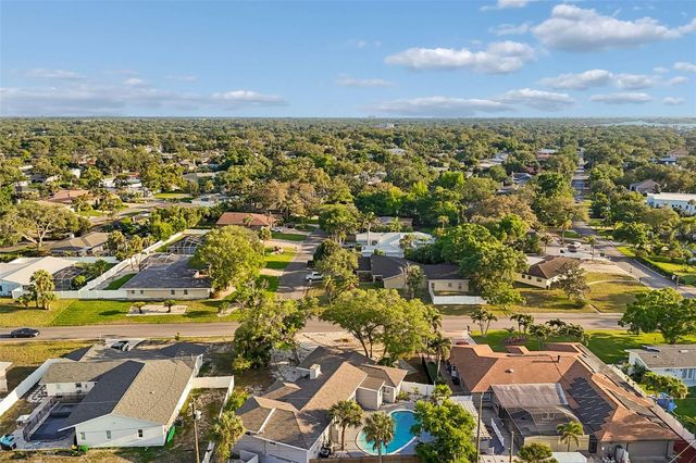 125 HARBOR BLUFF DRIVE, Largo, FL 33770