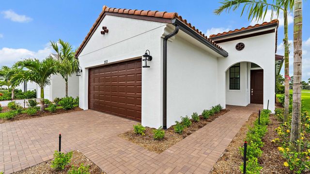 203 SE Via Sangro, Port St. Lucie, Port St Lucie, FL 34952