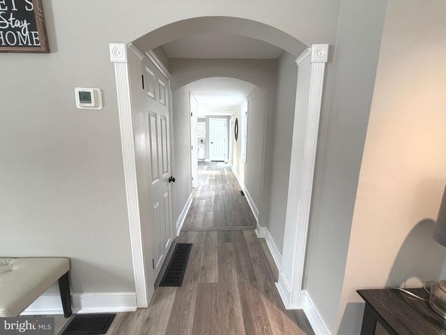 63 LINWOOD AVE, Williamstown, NJ 08094