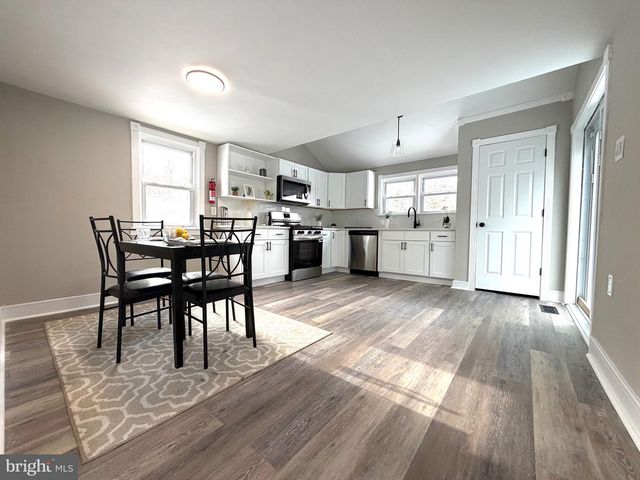 63 LINWOOD AVE, Williamstown, NJ 08094