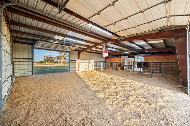 1209 County Rd 3160, Corsicana, TX 75109