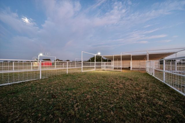 1209 County Rd 3160, Corsicana, TX 75109