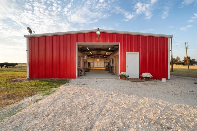 1209 County Rd 3160, Corsicana, TX 75109