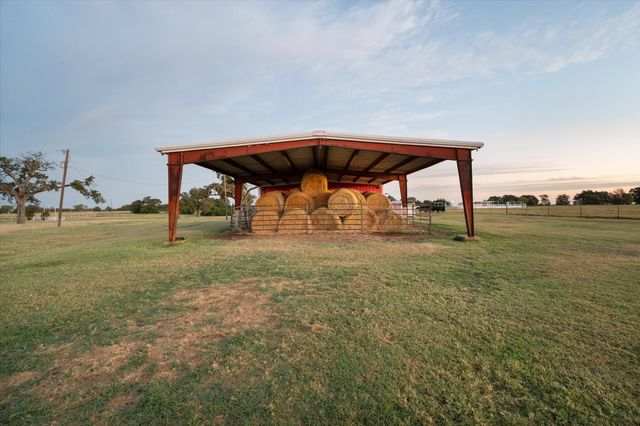 1209 County Rd 3160, Corsicana, TX 75109