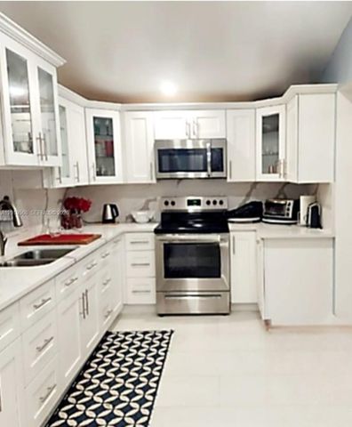 2041 NE 182nd St, North Miami Beach, FL 33162