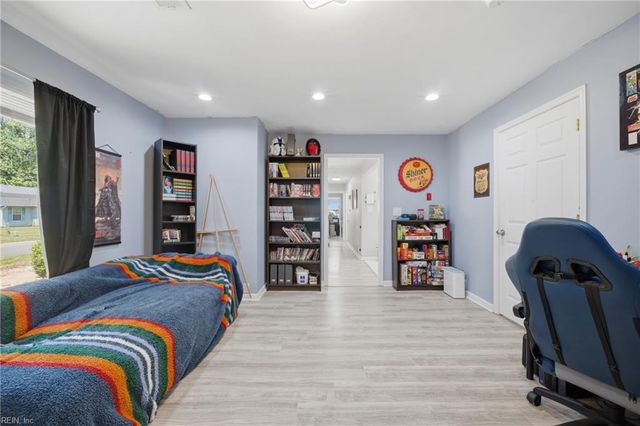 252 Locust ST, Suffolk, VA 23434