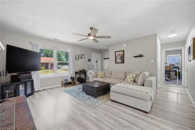 252 Locust ST, Suffolk, VA 23434