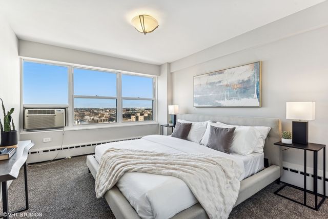 3420 N Lake Shore Drive 16N, Chicago, IL 60657