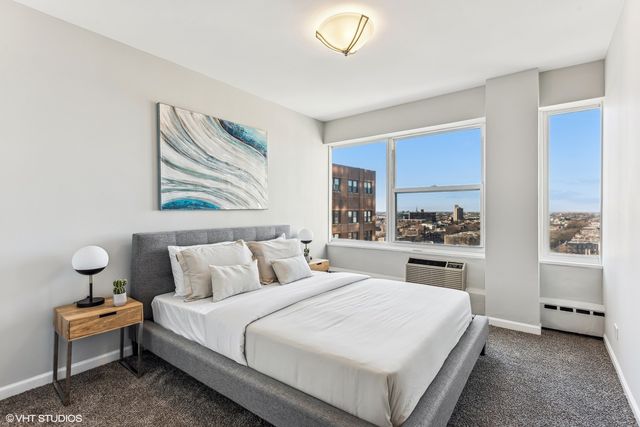 3420 N Lake Shore Drive 16N, Chicago, IL 60657