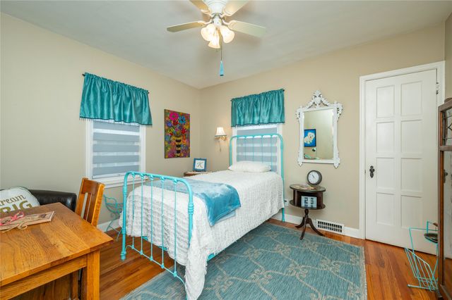 1647 Beaver Avenue, Des Moines, IA 50310