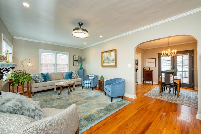 1647 Beaver Avenue, Des Moines, IA 50310