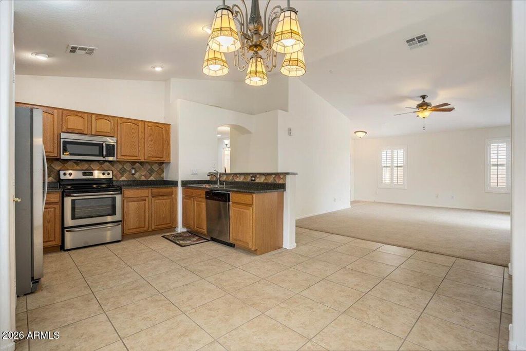 Image 11 of property listing at 1241 E ELM Road, San Tan Valley, AZ 85140
