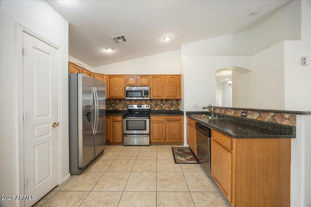 Image 12 of property listing at 1241 E ELM Road, San Tan Valley, AZ 85140