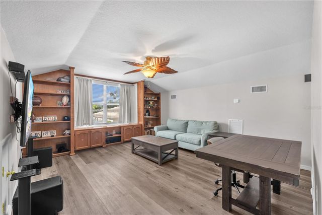 4306 ORANGE RIDGE COURT, Valrico, FL 33596