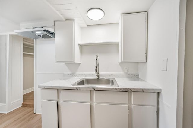 216 Redan Street 6, Houston, TX 77009