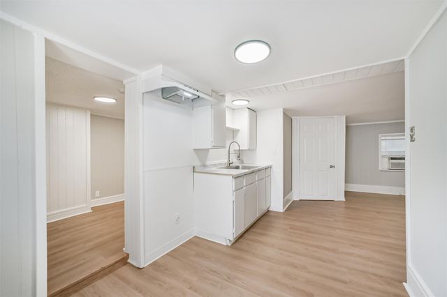 216 Redan Street 6, Houston, TX 77009