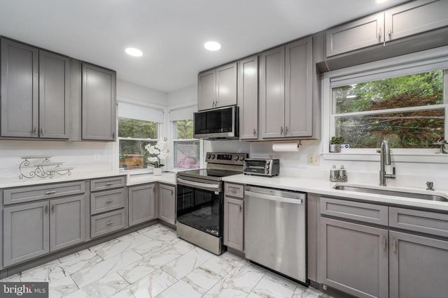 6625 QUEENS FERRY RD, Baltimore, MD 21239
