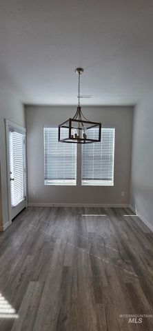 8643 S Foraker Way, Kuna, ID 83634