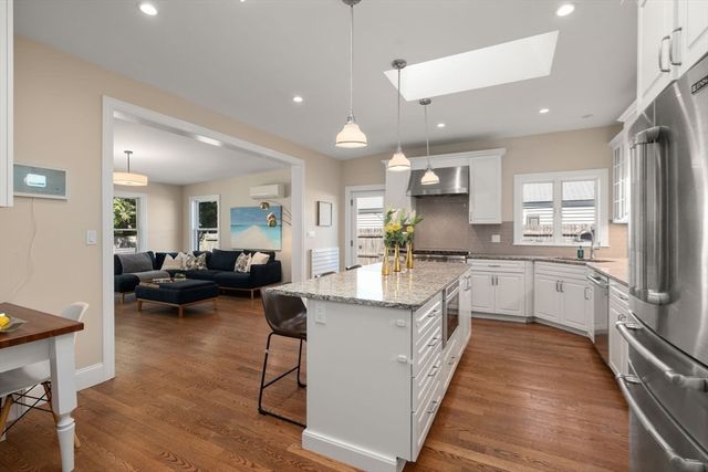 16 Fredette Rd, Newton, MA 02459