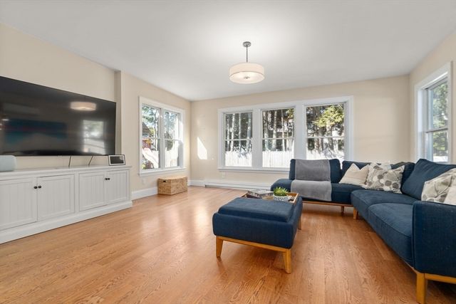 16 Fredette Rd, Newton, MA 02459