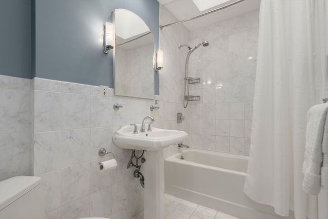 16 Fredette Rd, Newton, MA 02459