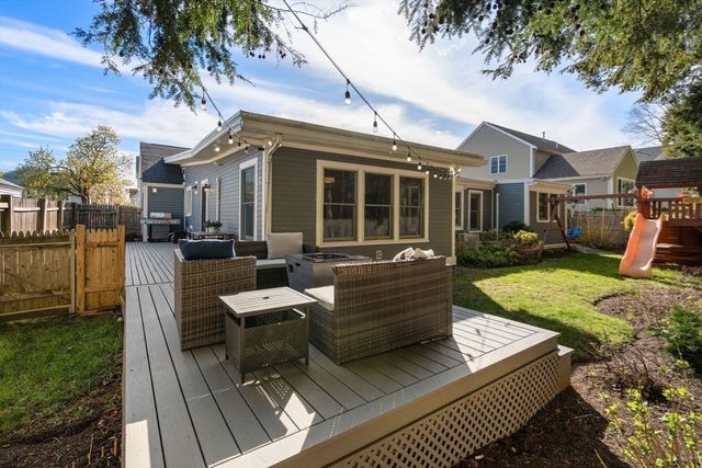16 Fredette Rd, Newton, MA 02459