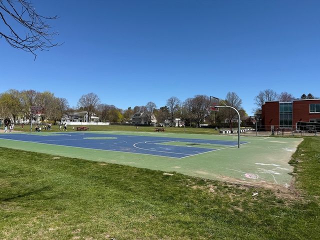16 Fredette Rd, Newton, MA 02459