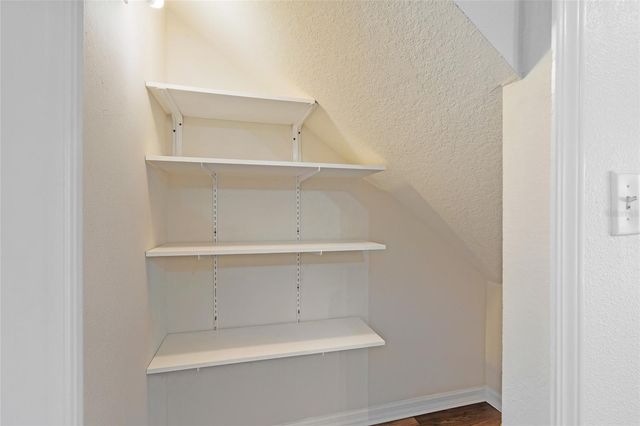 15929 FISHHAWK CREEK LANE, Lithia, FL 33547