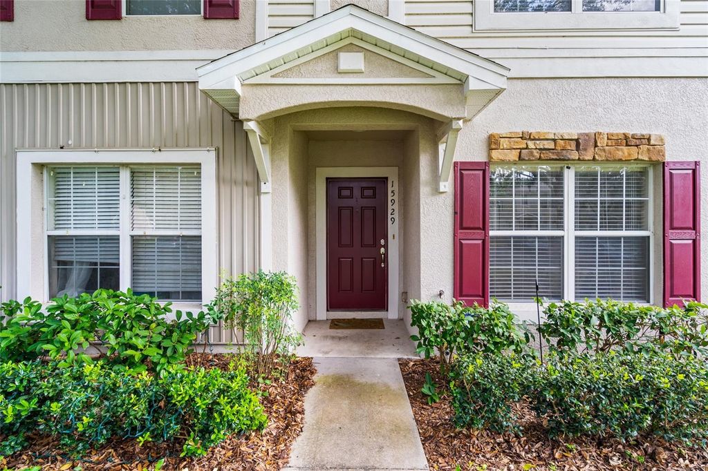 15929 FISHHAWK CREEK LANE, Lithia, FL 33547