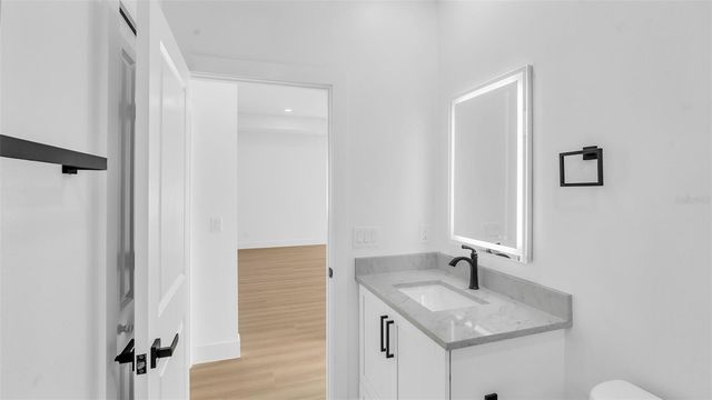 2701 35TH AVENUE N, St Petersburg, FL 33713