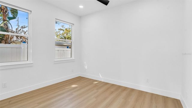 2701 35TH AVENUE N, St Petersburg, FL 33713