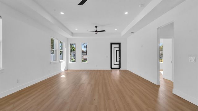 2701 35TH AVENUE N, St Petersburg, FL 33713