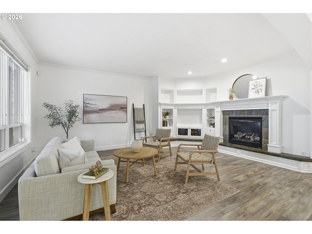 1960 ALPINE Dr, West Linn, OR 97068