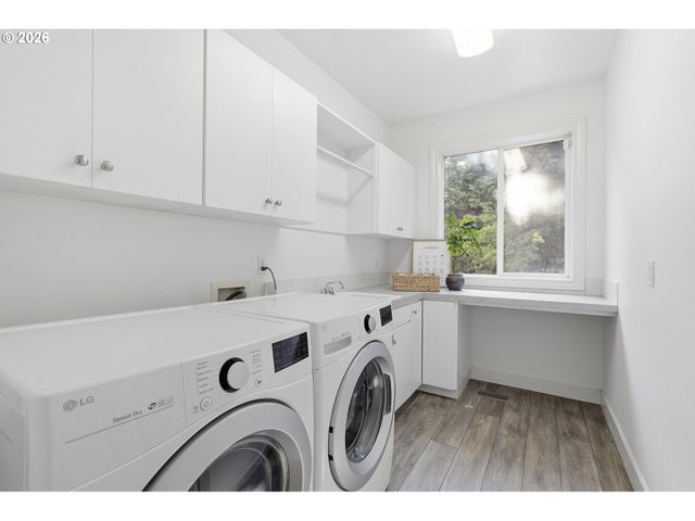 1960 ALPINE Dr, West Linn, OR 97068