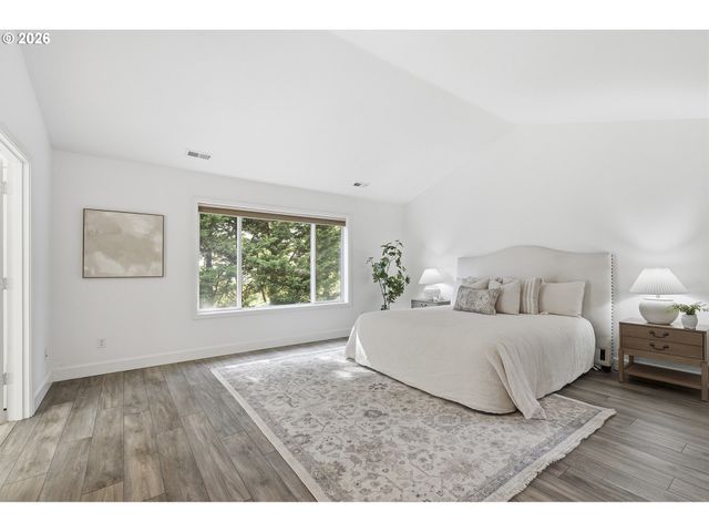 1960 ALPINE Dr, West Linn, OR 97068