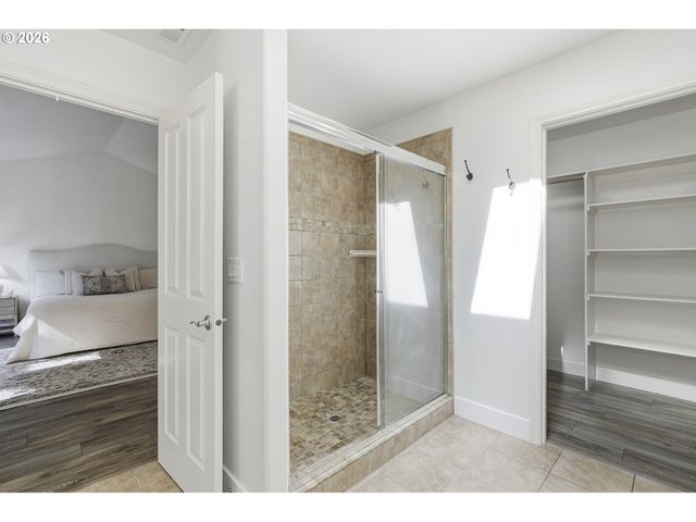 1960 ALPINE Dr, West Linn, OR 97068