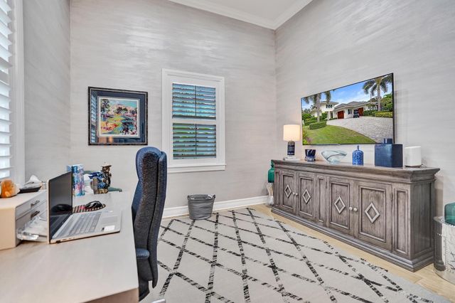 2590 Estates Drive 10, North Palm Beach, FL 33410