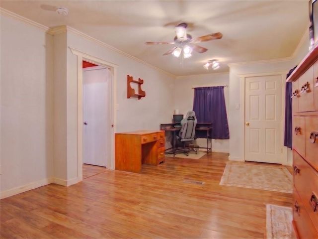 103 E Myrtle Street E, Pleasant Hill, MO 64080