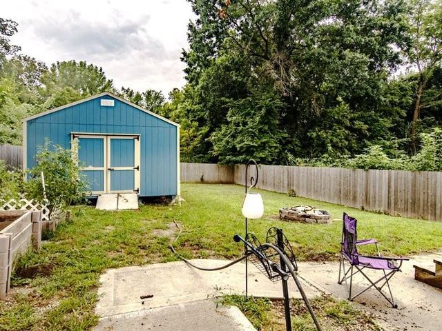 103 E Myrtle Street E, Pleasant Hill, MO 64080