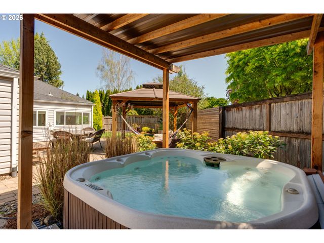 1550 Ne 18TH St, Mc Minnville, OR 97128