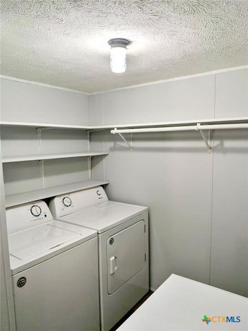 1535 Bayview Drive, Palacios, TX 77465