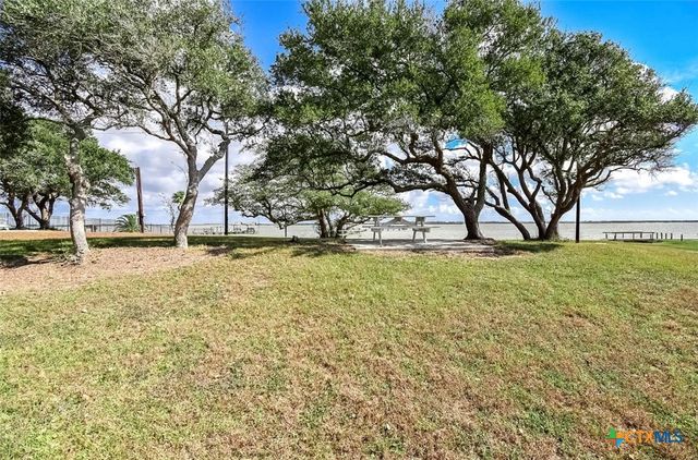 1535 Bayview Drive, Palacios, TX 77465