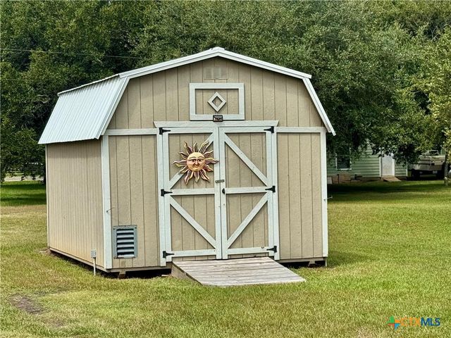 1535 Bayview Drive, Palacios, TX 77465