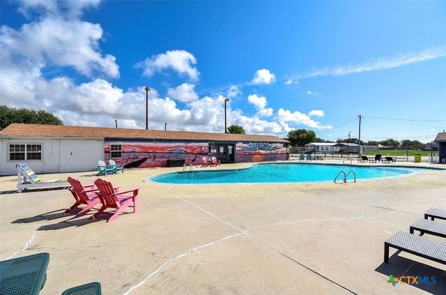 1535 Bayview Drive, Palacios, TX 77465