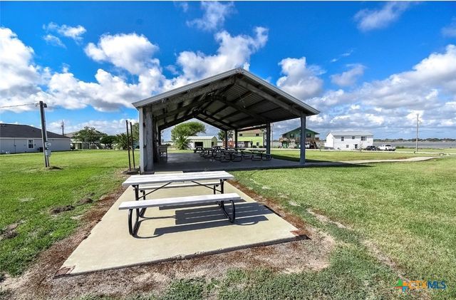 1535 Bayview Drive, Palacios, TX 77465