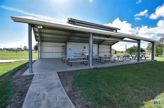 1535 Bayview Drive, Palacios, TX 77465