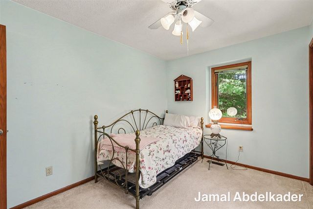 18777 Iroquois Drive, Spring Lake, MI 49456